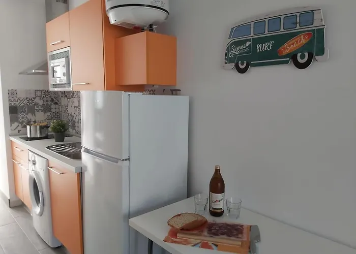 Bnbook Medea Apartahotel