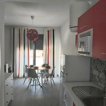 Bnbook Medea Apartahotel