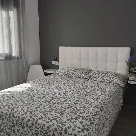 Bnbook Medea Apartahotel