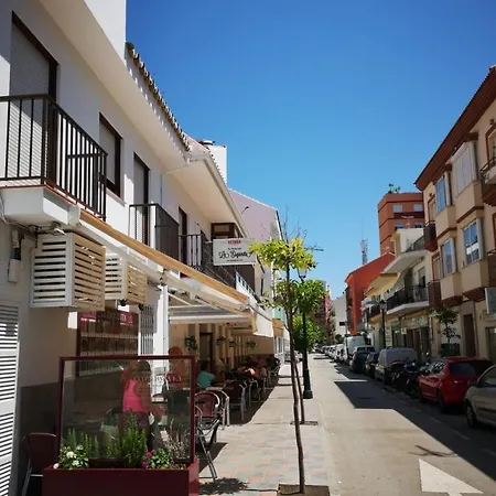 Bnbook Medea Apartahotel