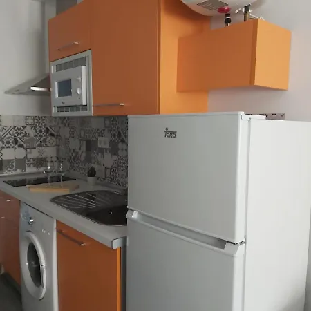 Bnbook Medea Apartahotel