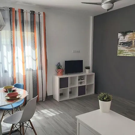 Apartahotel Bnbook Medea 3*