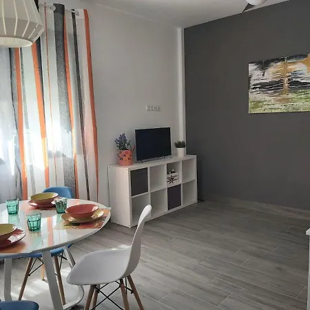 Bnbook Medea Aparthotel 3*