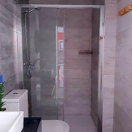 Bnbook Medea Aparthotel