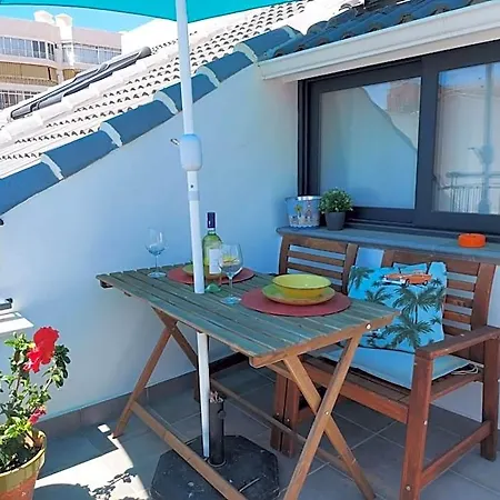 Bnbook Medea Aparthotel
