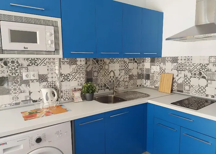 Aparthotel Bnbook Medea 3*