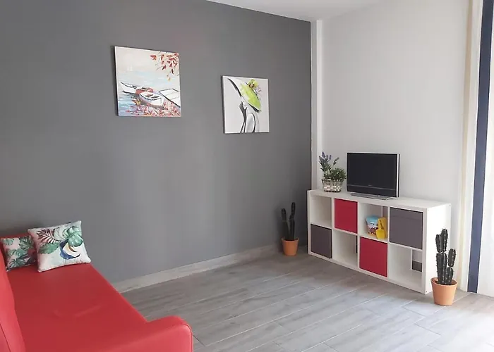 Bnbook Medea 3* Фуэнхирола