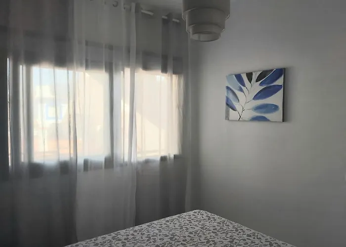 Bnbook Medea Фуэнхирола