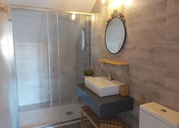 Bnbook Medea Фуэнхирола