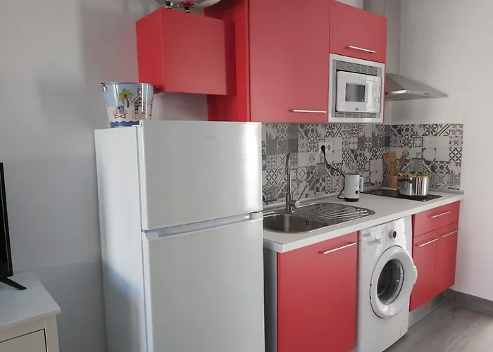 Апарт-отель Bnbook Medea