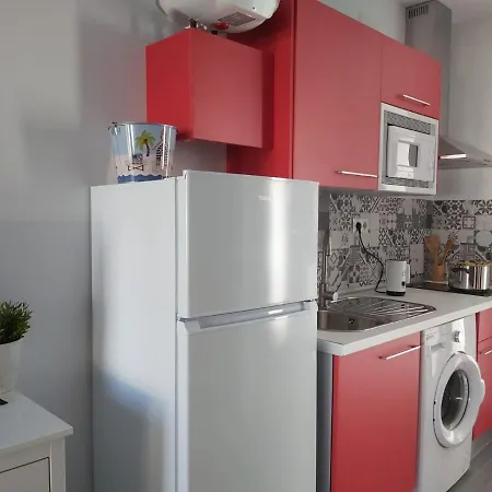 Bnbook Medea アパートホテル フエンヒロラ